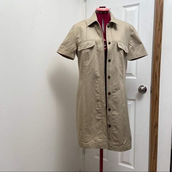 Company Ellen Tracy Women 100% cotton midi buttoned down dress. Size 6. Used. - Picture 2 of 9